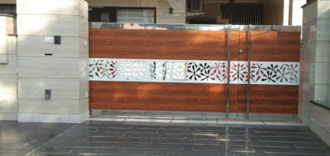Modern residence gate