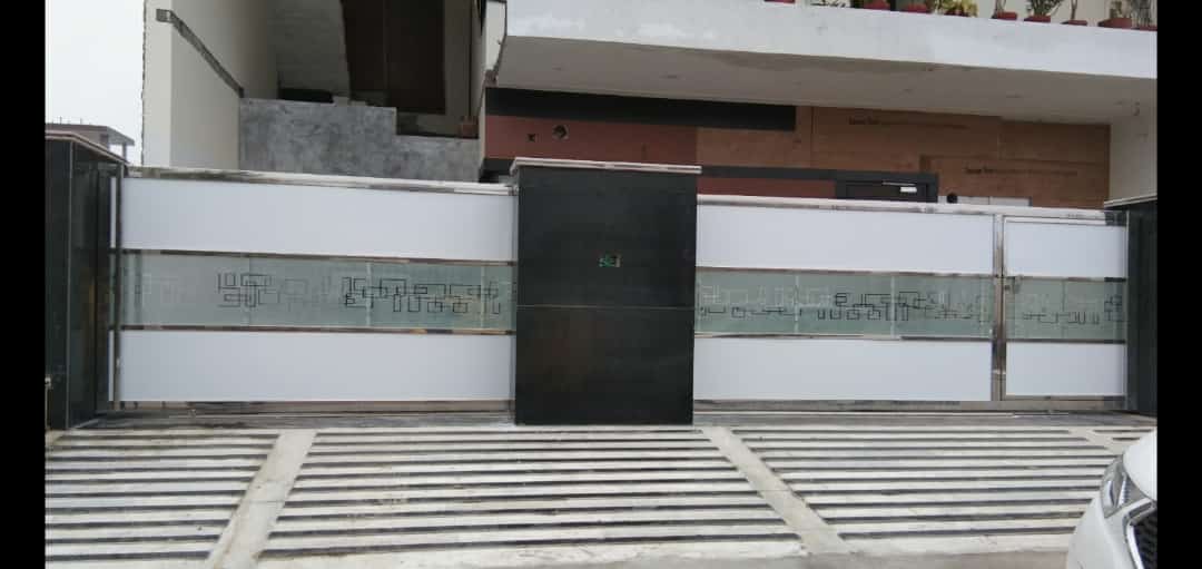 White modern gate